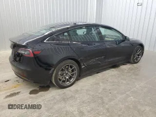 2022 Tesla Model 3 z VIN 5YJ3E1EA1NF188851, wystawiony jako Copart lot #59259325 z przebiegiem 142 223 mil mil oraz Czysty tytuł • Clean title. Historia ofert i sprzedaży dostępna na DreamBid. Obrazek 3.