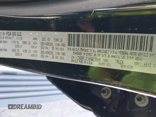 2019 Ram 1500 Laramie z VIN 1C6SRFJT1KN612909, wystawiony jako IAAI lot #42305653 z przebiegiem 105 018 mil mil oraz . Historia ofert i sprzedaży dostępna na DreamBid. Obrazek 9.