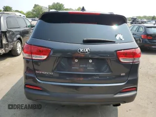 2018 Kia Sorento LX with VIN 5XYPGDA32JG388340, listed as a Copart auction lot 67332984 with 127,293 mi miles and Salvage Title. Bid and sale history available at carsss.com. Image 6.