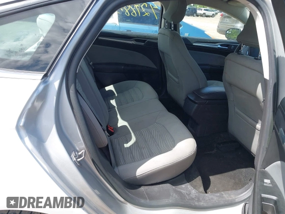 2016 Ford Fusion S z VIN 3FA6P0G75GR186532, wystawiony jako IAAI lot #42768557 z przebiegiem 172 367 mil mil oraz . Historia ofert i sprzedaży dostępna na DreamBid. Obrazek 8.