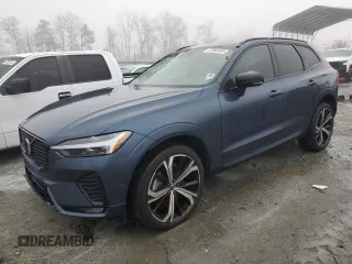 2023 Volvo XC60 Ultimate Dark Theme z VIN YV4L12RX1P1217242, wystawiony jako Copart lot #87365494 z przebiegiem 29 699 mil mil oraz Szkoda całkowita • Salvage title. Historia ofert i sprzedaży dostępna na DreamBid. Obrazek 1.