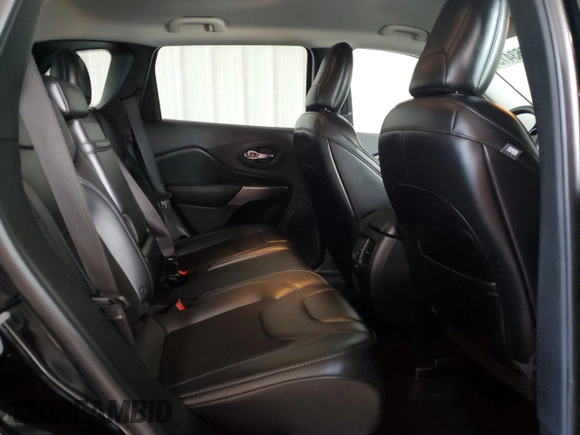 2019 Jeep Cherokee Altitude с VIN 1C4PJMLB5KD395188, выставлен на аукционе Copart как лот 61663415 с пробегом 16 965 миль миль и Списание • Salvage title. История ставок и продаж доступна на DreamBid. Изображение 11.