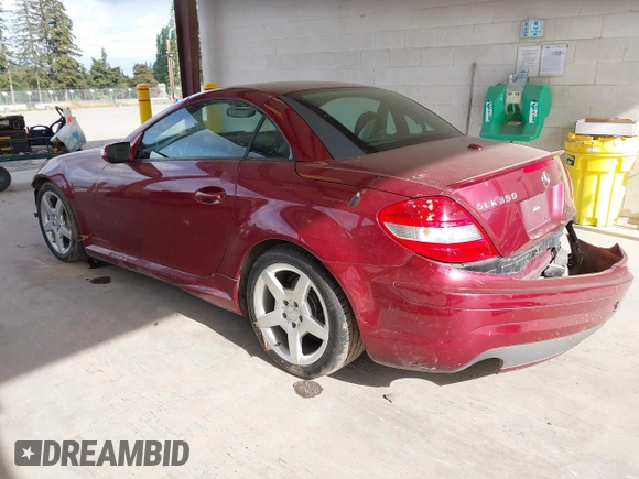 2008 Mercedes-Benz SLK 350 с VIN WDBWK56F58F176045, выставлен на аукционе IAAI как лот 42271253 с пробегом 111 908 миль миль и . История ставок и продаж доступна на DreamBid. Изображение 3.