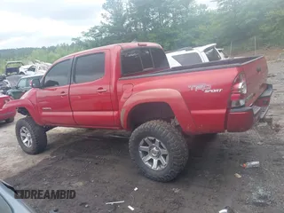 2013 Toyota Tacoma PreRunner z VIN 5TFJU4GN2DX037582, wystawiony jako IAAI lot #42285294 z przebiegiem 162 147 mil mil oraz . Historia ofert i sprzedaży dostępna na DreamBid. Obrazek 14.