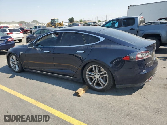 2013 Tesla Model S z VIN 5YJSA1CNXDFP18794, wystawiony jako Copart lot #65090105 z przebiegiem 168 102 mil mil oraz Czysty tytuł • Clean title. Historia ofert i sprzedaży dostępna na DreamBid. Obrazek 2.
