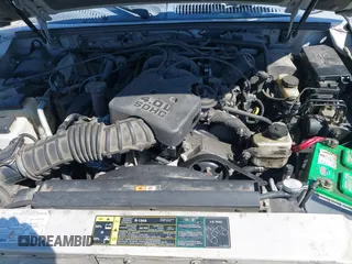 2005 Ford Explorer Sport Trac XLS z VIN 1FMDU67K25UA01209, wystawiony jako IAAI lot #39448448 z przebiegiem Nie podano mil oraz . Historia ofert i sprzedaży dostępna na DreamBid. Obrazek 10.