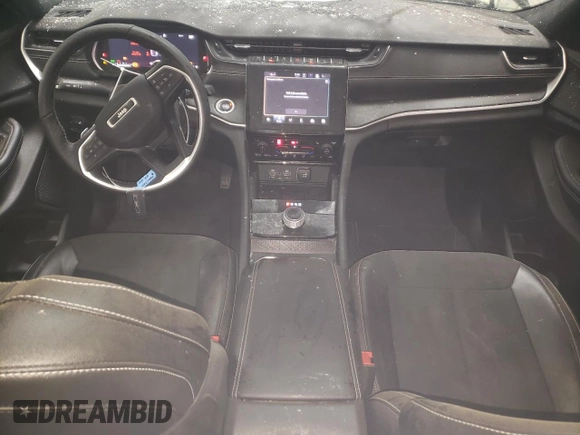 2024 Jeep Grand Cherokee Altitude X with VIN 1C4RJHAG3RC112415, listed as a Copart auction lot 83643914 with 10,776 mi miles and Salvage title. Bid and sale history available at DreamBid. Image 8.