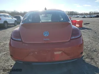 2019 Volkswagen Beetle SE with VIN 3VWJD7ATXKM712099, listed as a Copart auction lot 84031314 with 11,058 mi miles and Salvage Title. Bid and sale history available at carsss.com. Image 6.