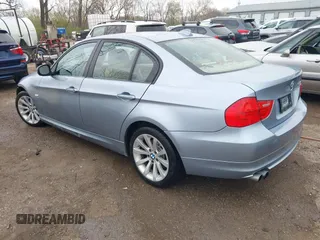 2011 BMW 3 Series 328i xDrive with VIN WBAPK7G53BNN69625, listed as a IAAI auction lot 41996331 with 199,392 mi miles and . Bid and sale history available at carsss.com. Image 3.