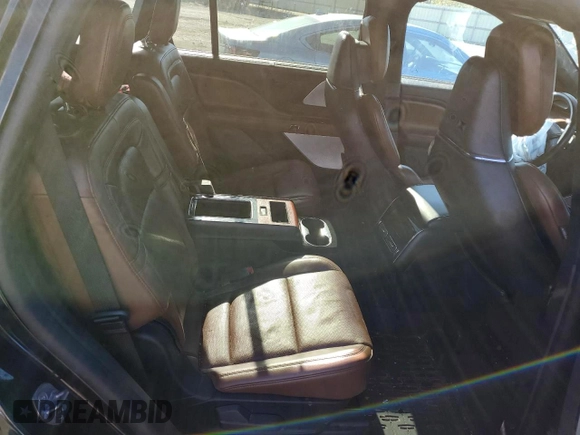 2022 Lincoln Aviator Reserve z VIN 5LM5J7XC9NGL11154, wystawiony jako Copart lot #75211154 z przebiegiem 31 869 mil mil oraz Szkoda całkowita • Salvage title. Historia ofert i sprzedaży dostępna na DreamBid. Obrazek 10.