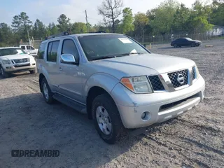 2007 Nissan Pathfinder S z VIN 5N1AR18U97C638212, wystawiony jako IAAI lot #41963445 z przebiegiem 185 424 mil mil oraz . Historia ofert i sprzedaży dostępna na DreamBid. Obrazek 1.