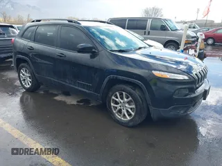 2017 Jeep Cherokee Sport с VIN 1C4PJMAB0HW657862, выставлен на аукционе IAAI как лот 41507015 с пробегом 57 968 миль миль и . История ставок и продаж доступна на DreamBid. Изображение 1.