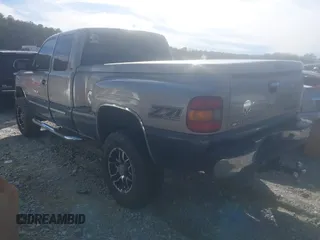 2003 Chevrolet Silverado 1500 LS with VIN 1GCEC19T53Z223263, listed as a IAAI auction lot 41614734 with 221,220 mi miles and . Bid and sale history available at DreamBid. Image 3.