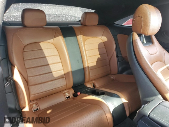 2017 Mercedes-Benz C 300 с VIN WDDWJ4KB3HF405474, выставлен на аукционе Copart как лот 50929645 с пробегом 81 293 миль миль и Списание • Salvage title. История ставок и продаж доступна на DreamBid. Изображение 10.