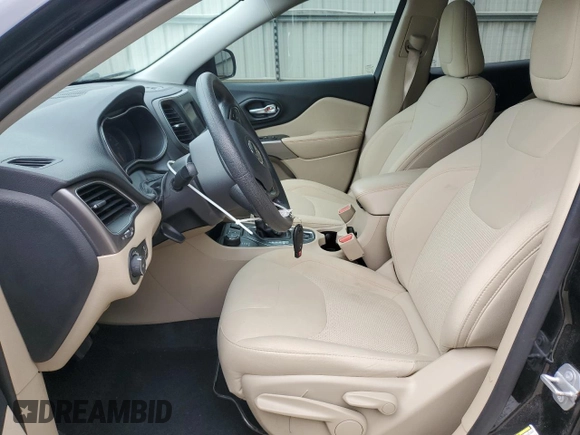 2019 Jeep Cherokee Latitude with VIN 1C4PJMCXXKD432988, listed as a Copart auction lot 52958215 with 65,585 mi miles and Salvage title. Bid and sale history available at DreamBid. Image 7.