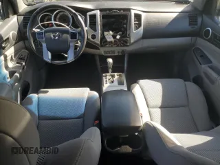 2013 Toyota Tacoma z VIN 3TMLU4EN2DM108944, wystawiony jako Copart lot #55143625 z przebiegiem 181 160 mil mil oraz Szkoda całkowita • Salvage title. Historia ofert i sprzedaży dostępna na DreamBid. Obrazek 8.