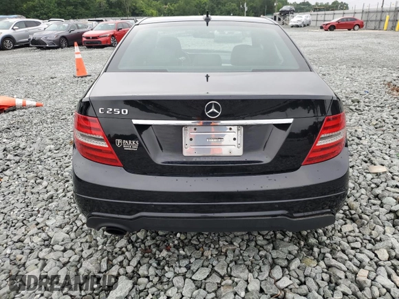 2013 Mercedes-Benz C 250 Sport с VIN WDDGF4HB4DR258779, выставлен на аукционе Copart как лот 61388095 с пробегом 257 716 миль миль и Списание • Salvage title. История ставок и продаж доступна на DreamBid. Изображение 6.