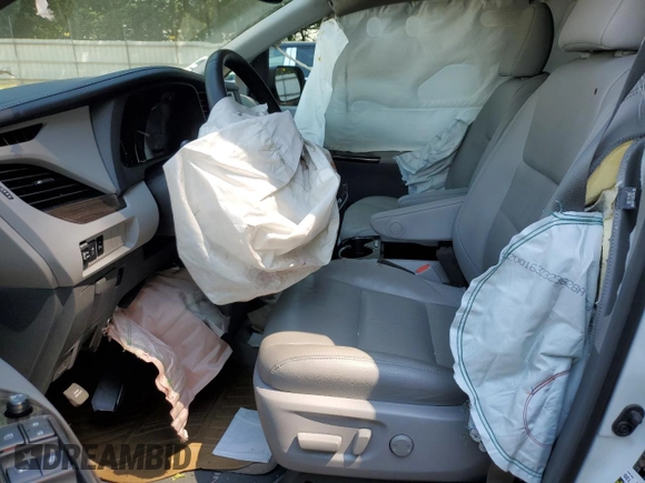 2018 Toyota Sienna XLE Auto Access Seat с VIN 5TDYZ3DC7JS905865, выставлен на аукционе Copart как лот 62263995 с пробегом Не указан миль и Списание • Salvage title. История ставок и продаж доступна на DreamBid. Изображение 7.