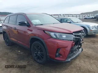 2019 Toyota Highlander SE z VIN 5TDJZRFH6KS981298, wystawiony jako IAAI lot #42442979 z przebiegiem 123 090 mil mil oraz . Historia ofert i sprzedaży dostępna na DreamBid. Obrazek 1.