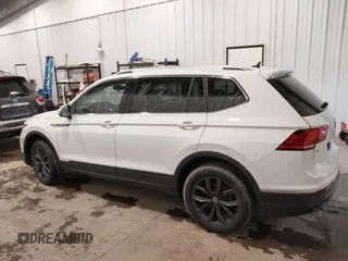 2024 Volkswagen Tiguan SE с VIN 3VV2B7AX0RM035320, выставлен на аукционе IAAI как лот 41922187 с пробегом 28 153 миль миль и . История ставок и продаж доступна на DreamBid. Изображение 13.