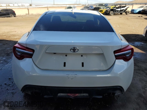 2020 Toyota 86 z VIN JF1ZNAA14L8752611, wystawiony jako Copart lot #82995104 z przebiegiem Nie podano mil oraz Nie do naprawy • Non repairable. Historia ofert i sprzedaży dostępna na DreamBid. Obrazek 6.