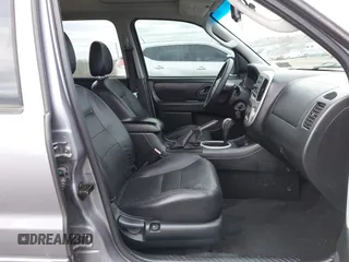 2007 Ford Escape Limited with VIN 1FMCU94147KB59008, listed as a IAAI auction lot 41751991 with 162,907 mi miles. Bid and sale history available at carsss.com. Image 5.