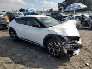 2024 Kia EV6 Light Long Range with VIN KNDC3DLC5R5184062, listed as a Copart auction lot 78050904 with 0 mi miles and Salvage Title. Bid and sale history available at carsss.com. Image 4.