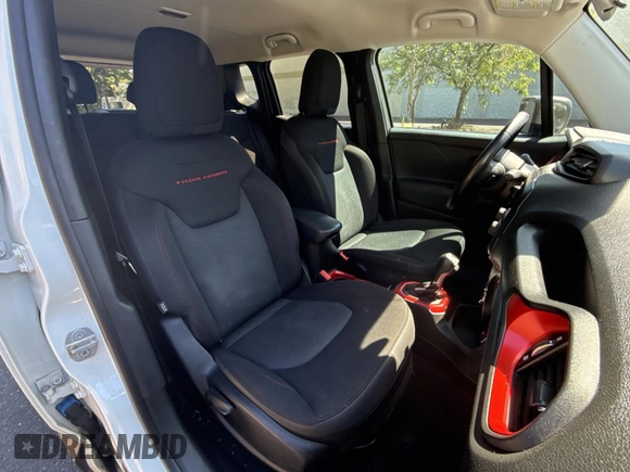 2017 Jeep Renegade Trailhawk with VIN ZACCJBCB6HPE79727, listed as a Copart auction lot 64074965 with 90,651 mi miles and Salvage title. Bid and sale history available at DreamBid. Image 5.