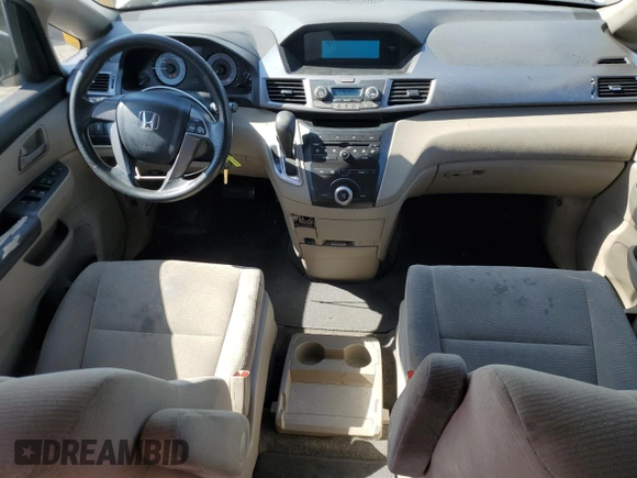2011 Honda Odyssey LX z VIN 5FNRL5H2XBB054864, wystawiony jako Copart lot #59002395 z przebiegiem 146 987 mil mil oraz Czysty tytuł • Clean title. Historia ofert i sprzedaży dostępna na DreamBid. Obrazek 8.