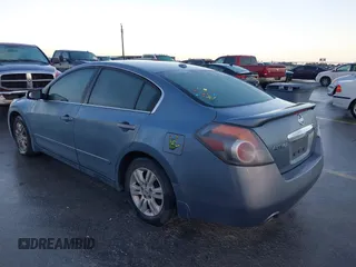 2010 Nissan Altima S with VIN 1N4AL2AP0AN512628, listed as a IAAI auction lot 42102865 with 184,235 mi miles and . Bid and sale history available at DreamBid. Image 3.