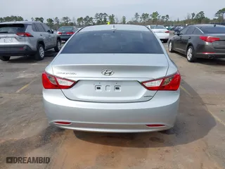 2013 Hyundai Sonata SE with VIN 5NPEC4AC0DH744204, listed as a IAAI auction lot 41791192 with 199,276 mi miles. Bid and sale history available at carsss.com. Image 16.