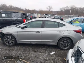 2020 Hyundai Elantra Value Edition z VIN 5NPD84LF7LH565158, wystawiony jako IAAI lot #41059906 z przebiegiem 116 267 mil mil oraz . Historia ofert i sprzedaży dostępna na DreamBid. Obrazek 15.