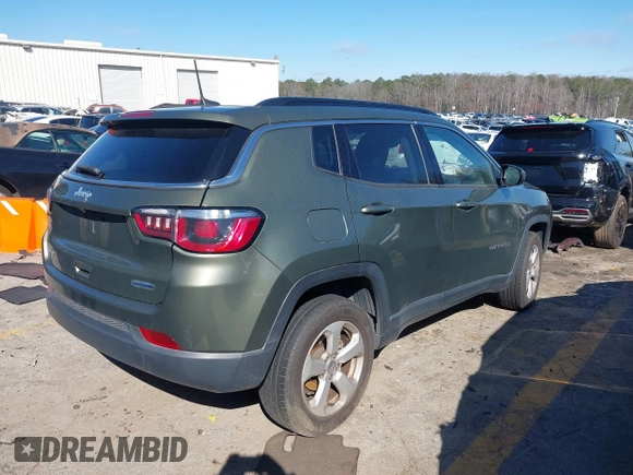 2018 Jeep Compass Altitude with VIN 3C4NJDBBXJT290891, listed as a IAAI auction lot 41741412 with 182,716 mi miles and . Bid and sale history available at carsss.com. Image 4.