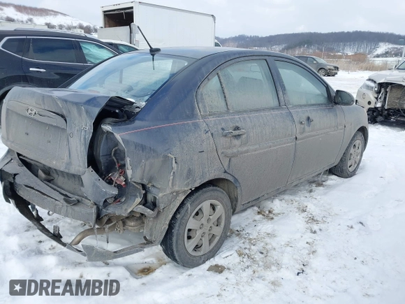 2008 Hyundai Accent GLS with VIN KMHCN46C88U270746, listed as a IAAI auction lot 41392092 with 146,419 mi miles. Bid and sale history available at carsss.com. Image 4.