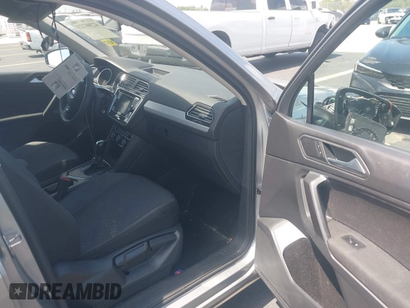 2021 Volkswagen Tiguan S with VIN 3VV1B7AX7MM117954, listed as a IAAI auction lot 42300223 with 45,587 mi miles and . Bid and sale history available at DreamBid. Image 5.
