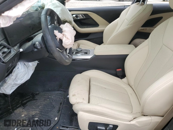2023 BMW 2 Series 230i xDrive z VIN 3MW33CM02P8D50632, wystawiony jako Copart lot #52751724 z przebiegiem Nie podano mil oraz Szkoda całkowita • Salvage title. Historia ofert i sprzedaży dostępna na DreamBid. Obrazek 7.