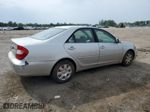 2004 Toyota Camry LE z VIN 4T1BE32K14U844858, wystawiony jako Copart lot #57564715 z przebiegiem 242 775 mil mil oraz Czysty tytuł • Clean title. Historia ofert i sprzedaży dostępna na DreamBid. Obrazek 3.