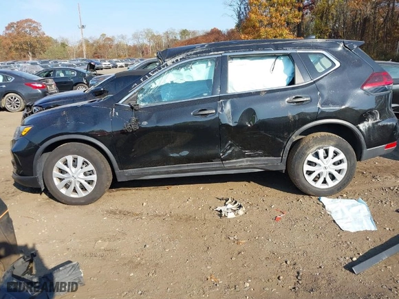 2019 Nissan Rogue SV with VIN 5N1AT2MV7KC787720, listed as a IAAI auction lot 40716636 with 36,518 mi miles. Bid and sale history available at carsss.com. Image 6.
