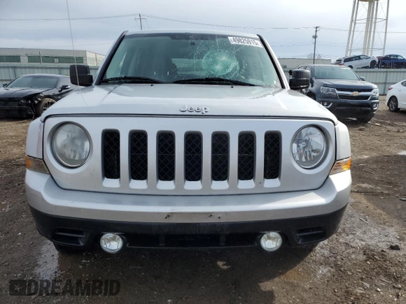 2012 Jeep Patriot Sport with VIN 1C4NJPBBXCD511285, listed as a Copart auction lot 49825915 with 197,269 mi miles and Salvage Title. Bid and sale history available at DreamBid. Image 5.