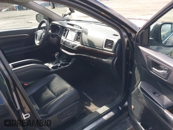 2015 Toyota Highlander Limited with VIN 5TDDKRFH6FS175940, listed as a IAAI auction lot 41933412 with 195,127 mi miles and . Bid and sale history available at DreamBid. Image 5.