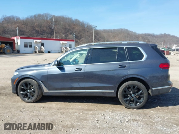 2020 BMW X7 xDrive40i with VIN 5UXCW2C03L9A01096, listed as a IAAI auction lot 41774774 with 55,596 mi miles. Bid and sale history available at carsss.com. Image 14.