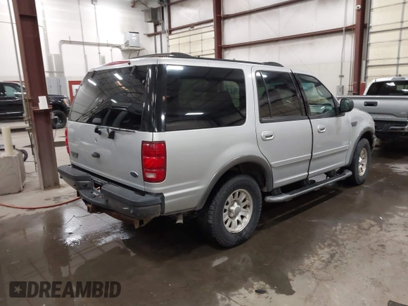 2000 Ford Expedition Special Service z VIN 1FMFU16L2YLC02530, wystawiony jako IAAI lot #42238010 z przebiegiem Nie podano mil oraz . Historia ofert i sprzedaży dostępna na DreamBid. Obrazek 4.