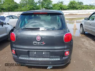 2015 FIAT 500L Lounge z VIN ZFBCFACH6FZ035281, wystawiony jako IAAI lot #42306531 z przebiegiem 99 810 mil mil oraz . Historia ofert i sprzedaży dostępna na DreamBid. Obrazek 17.