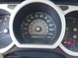 2004 Toyota 4Runner SR5 with VIN JTEZU14R540023561, listed as a IAAI auction lot 41862986 with 272,305 mi miles. Bid and sale history available at carsss.com. Image 7.