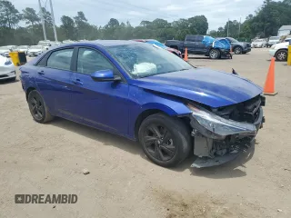 2023 Hyundai Elantra SEL z VIN KMHLM4AG4PU585314, wystawiony jako Copart lot #60195145 z przebiegiem Nie podano mil oraz Szkoda całkowita • Salvage title. Historia ofert i sprzedaży dostępna na DreamBid. Obrazek 4.