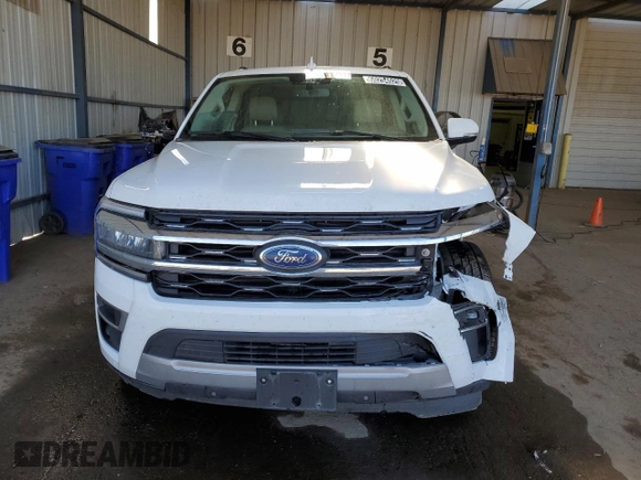 2024 Ford Expedition Limited with VIN 1FMJU2A88REA61472, listed as a Copart auction lot 60254525 with 38,302 mi miles and Clean title. Bid and sale history available at DreamBid. Image 5.