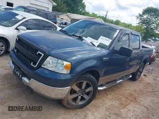 2004 Ford F-150 XLT z VIN 1FTRW12W54KB44828, wystawiony jako IAAI lot #42179442 z przebiegiem 226 441 mil mil oraz . Historia ofert i sprzedaży dostępna na DreamBid. Obrazek 2.