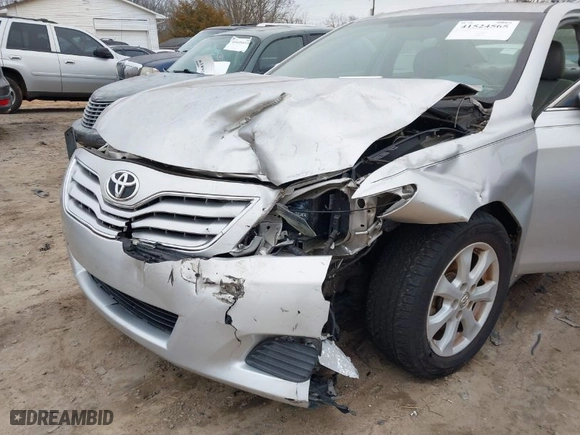 2010 Toyota Camry with VIN 4T1BF3EK0AU089321, listed as a IAAI auction lot 41524565 with 112,025 mi miles. Bid and sale history available at carsss.com. Image 6.