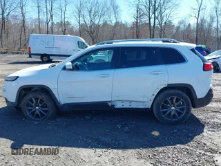 2014 Jeep Cherokee Limited с VIN 1C4PJMDS0EW185573, выставлен на аукционе IAAI как лот 41829461 с пробегом 81 101 миль миль и . История ставок и продаж доступна на DreamBid. Изображение 13.