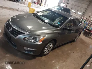 2014 Nissan Altima S with VIN 1N4AL3AP5EN373687, listed as a IAAI auction lot 41788822 with 127,116 mi miles and . Bid and sale history available at carsss.com. Image 2.